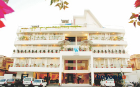 The Wall Street Beacon, Jaipur