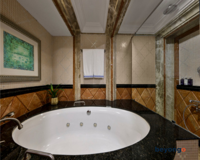 Al Habtoor Grand Resort, Autograph Collection 25