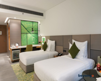 Al Khoory Courtyard Hotel 10