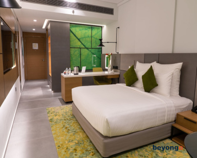 Al Khoory Courtyard Hotel 8