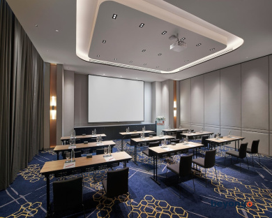 Amari Bangkok 211