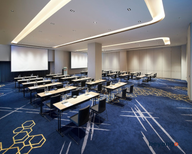 Amari Bangkok 242