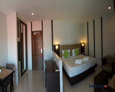 April Suites 17