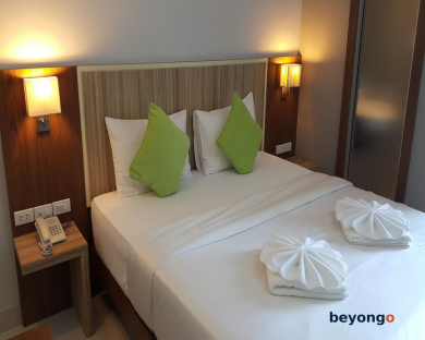 April Suites 20