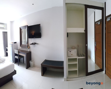 April Suites 42