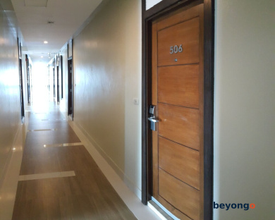 April Suites 52