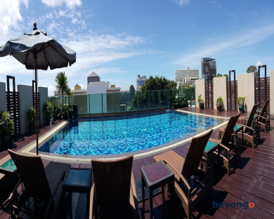 April Suites 6