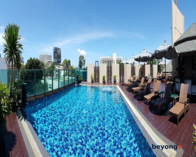 April Suites 8