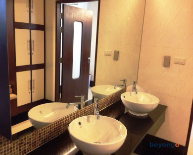 August Suites 33