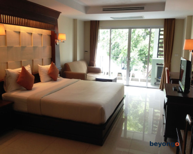 August Suites 48