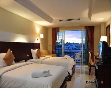 August Suites 51