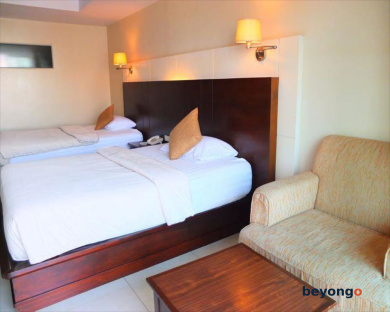 August Suites 52