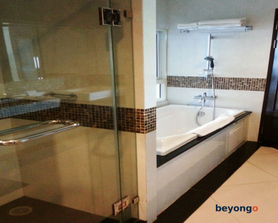 August Suites 59