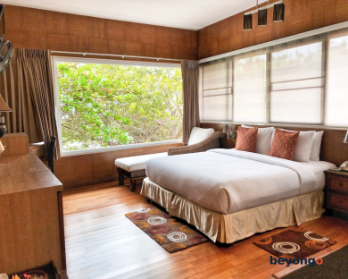 Birds and Bees Resort 71