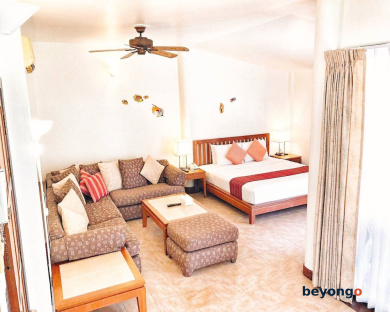 Birds and Bees Resort 72