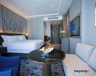 Centara Grand and Bangkok Convention Centre at CentralWorld 71