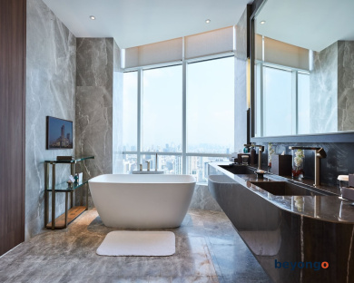 Centara Grand and Bangkok Convention Centre at CentralWorld 86