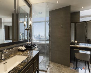 Centara Grand and Bangkok Convention Centre at CentralWorld 91