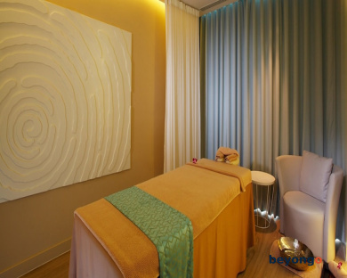 Centara Watergate Pavilion Hotel Bangkok 11