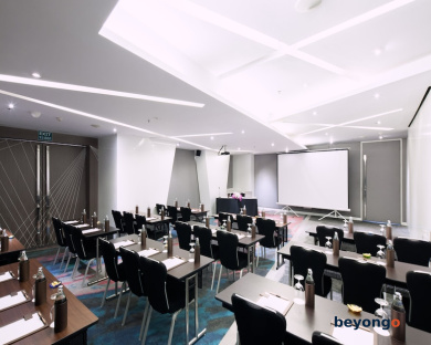 Centara Watergate Pavilion Hotel Bangkok 121