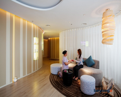 Centara Watergate Pavilion Hotel Bangkok 15