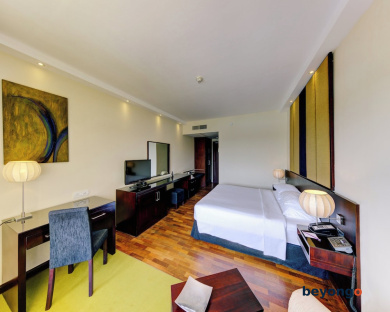 Cinnamon Lakeside Colombo 25