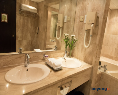 Cinnamon Lakeside Colombo 40