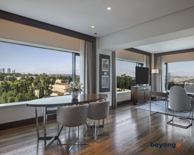Conrad Istanbul Bosphorus 100