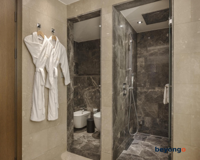 Conrad Istanbul Bosphorus 130