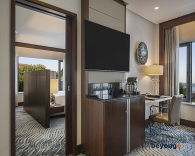 Conrad Istanbul Bosphorus 37
