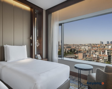 Conrad Istanbul Bosphorus 52