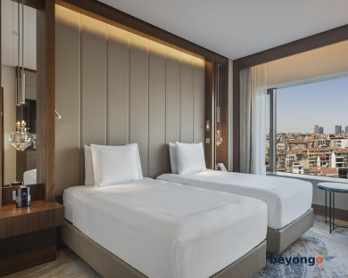 Conrad Istanbul Bosphorus 66