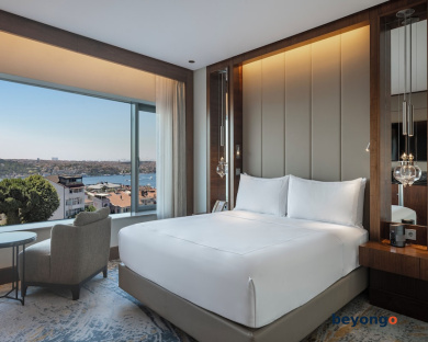 Conrad Istanbul Bosphorus 69
