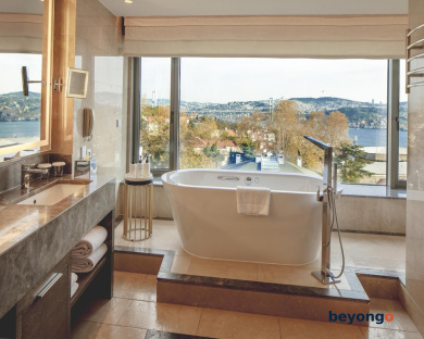 Conrad Istanbul Bosphorus 86
