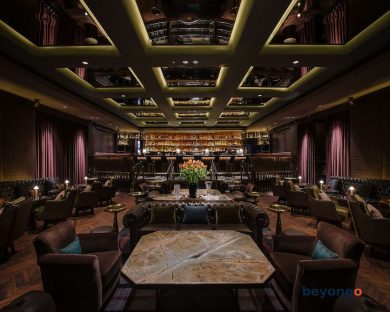 Conrad Singapore Orchard 69
