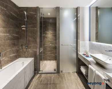 Crowne Plaza Istanbul Florya by IHG 90