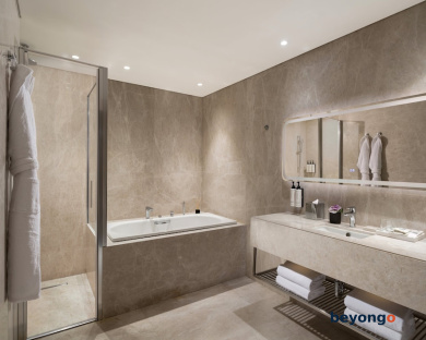 Crowne Plaza Istanbul Ortakoy Bosphorus by IHG 37