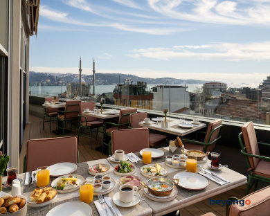 Crowne Plaza Istanbul Ortakoy Bosphorus by IHG 43
