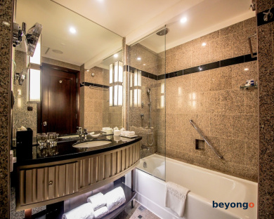 Diamond Hotel Philippines 32