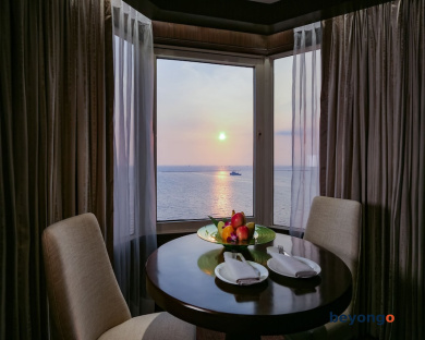 Diamond Hotel Philippines 49