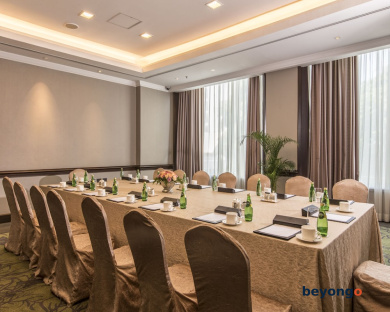 Diamond Hotel Philippines 52