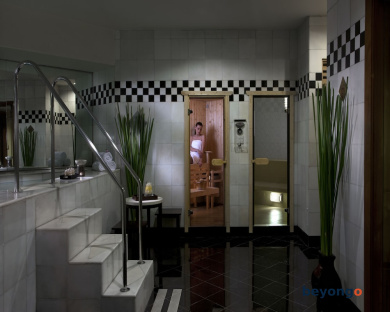 Diamond Hotel Philippines 9