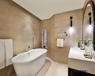 DoubleTree by Hilton Dubai - Business Bay 127