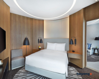 DoubleTree by Hilton Dubai - Business Bay 24