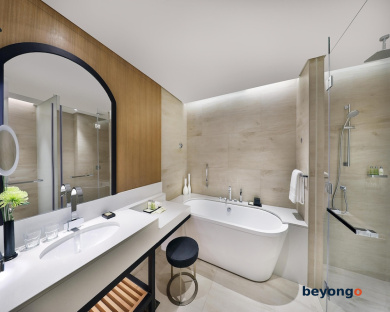 DoubleTree by Hilton Dubai - Business Bay 55