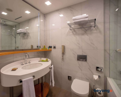 Doubletree by Hilton Istanbul Moda 79