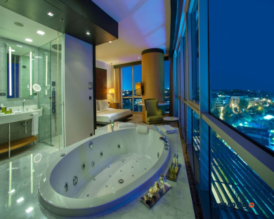 Doubletree by Hilton Istanbul Moda 84
