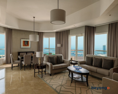 Dubai Marriott Harbour Hotel and Suites 32