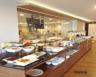 Evergreen Place Siam by UHG 74