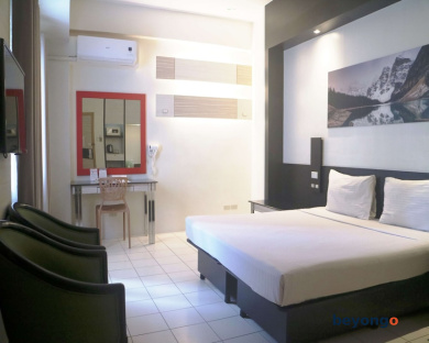 إكسكيوتف هوتل 7